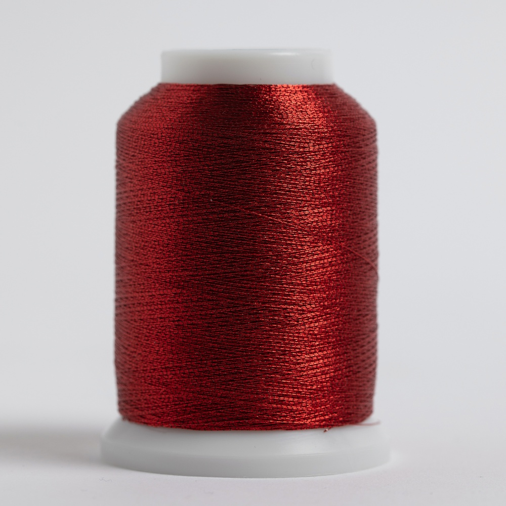 #062 RED Superior Metallic 1090 yds.