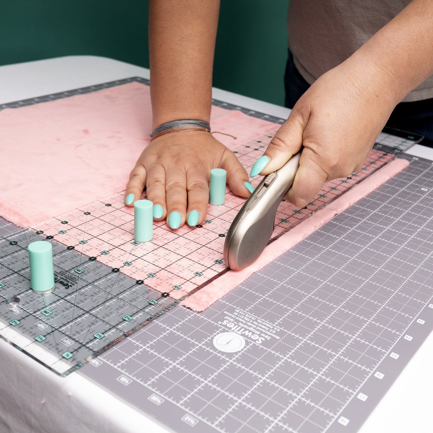 SewTites Sew Magnetic Cutting System - Left Hand