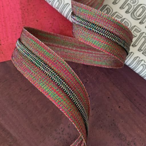 Colorful Zipper Tape with Iridescent teeth