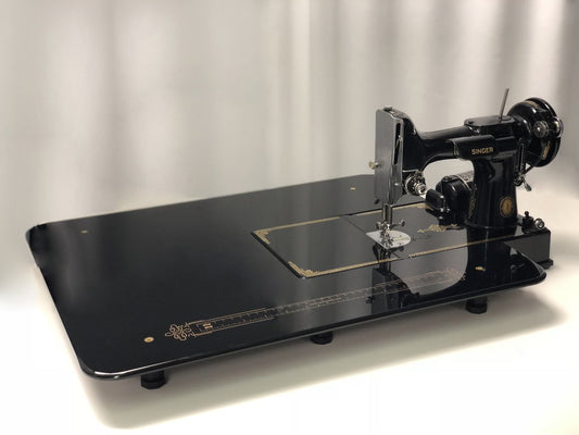 Classic Featherweight Table - 17 3/4" x 22 1/2"