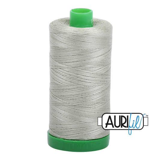 Mako 40 wt cotton 2902 Light Laurel Green