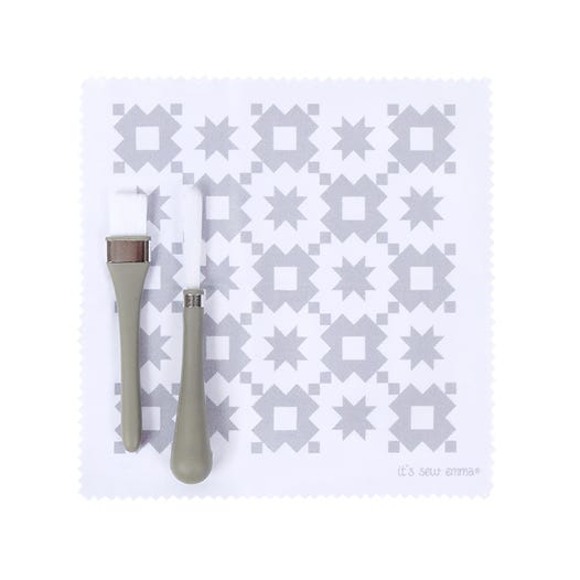 Oh Sew Clean Brush and Cloth Set - Gray