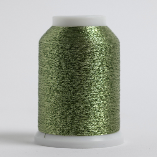 #024 GREEN APPLE Superior Metallic 1090 yds.