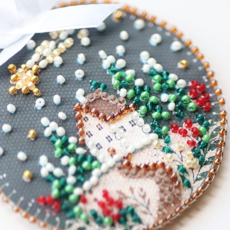 Under the Chrismas Star Ornament Beaded Embroidery Kit