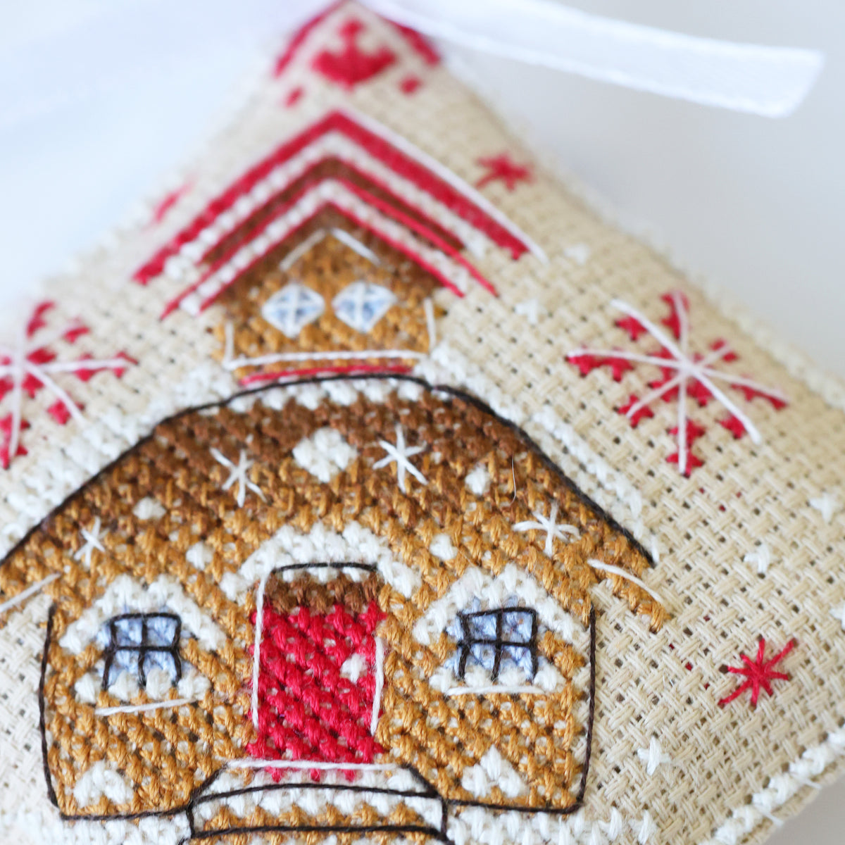 Christmas Treat 3D Ornament Cross Stitch Kit