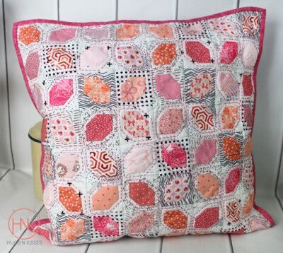 Comb On Postcard Pattern - Hugs 'n Kisses
