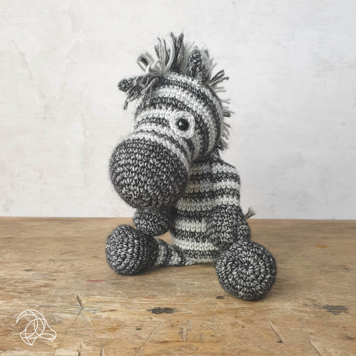Dirk the Zebra Crochet Kit