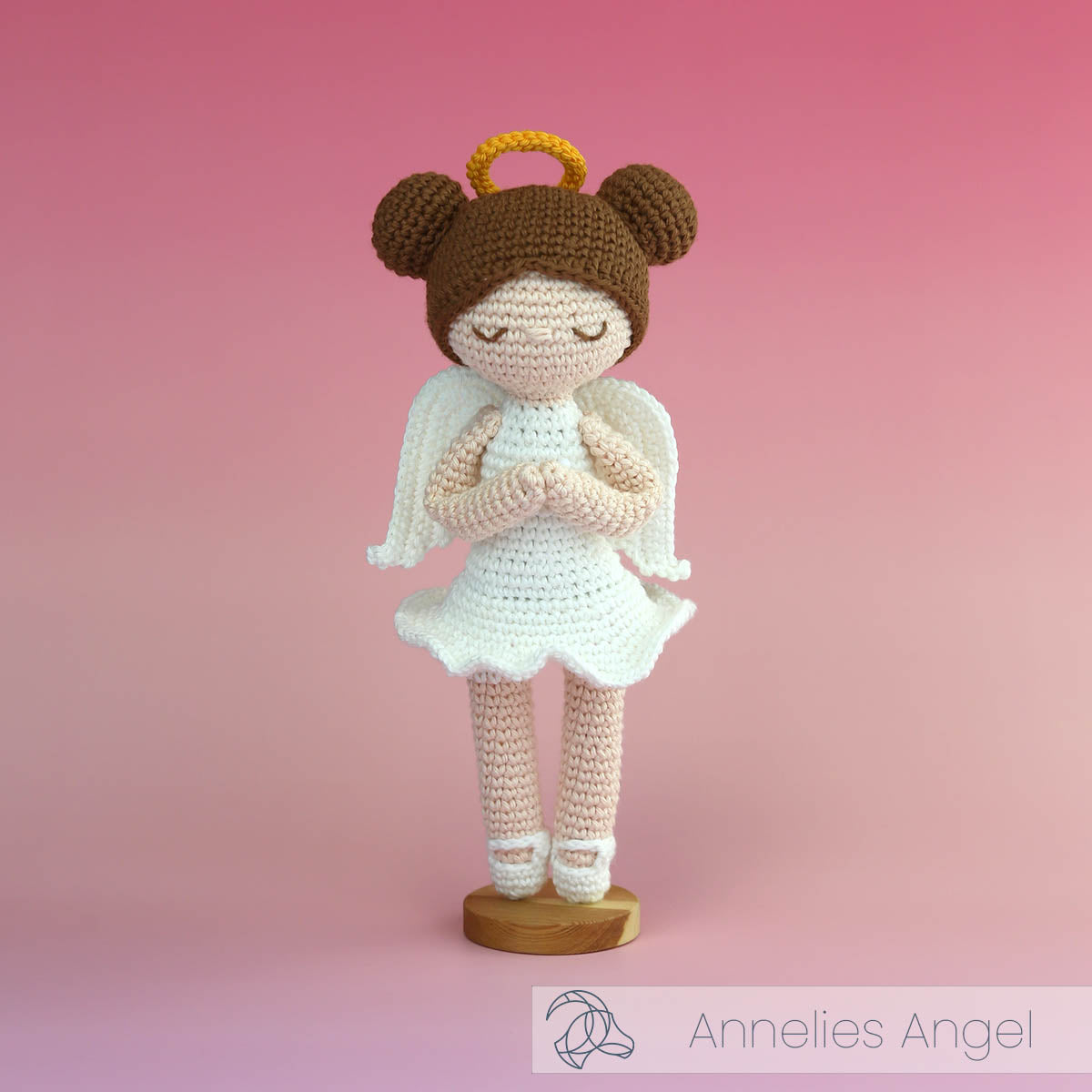 Annelies the Angel Crochet Kit