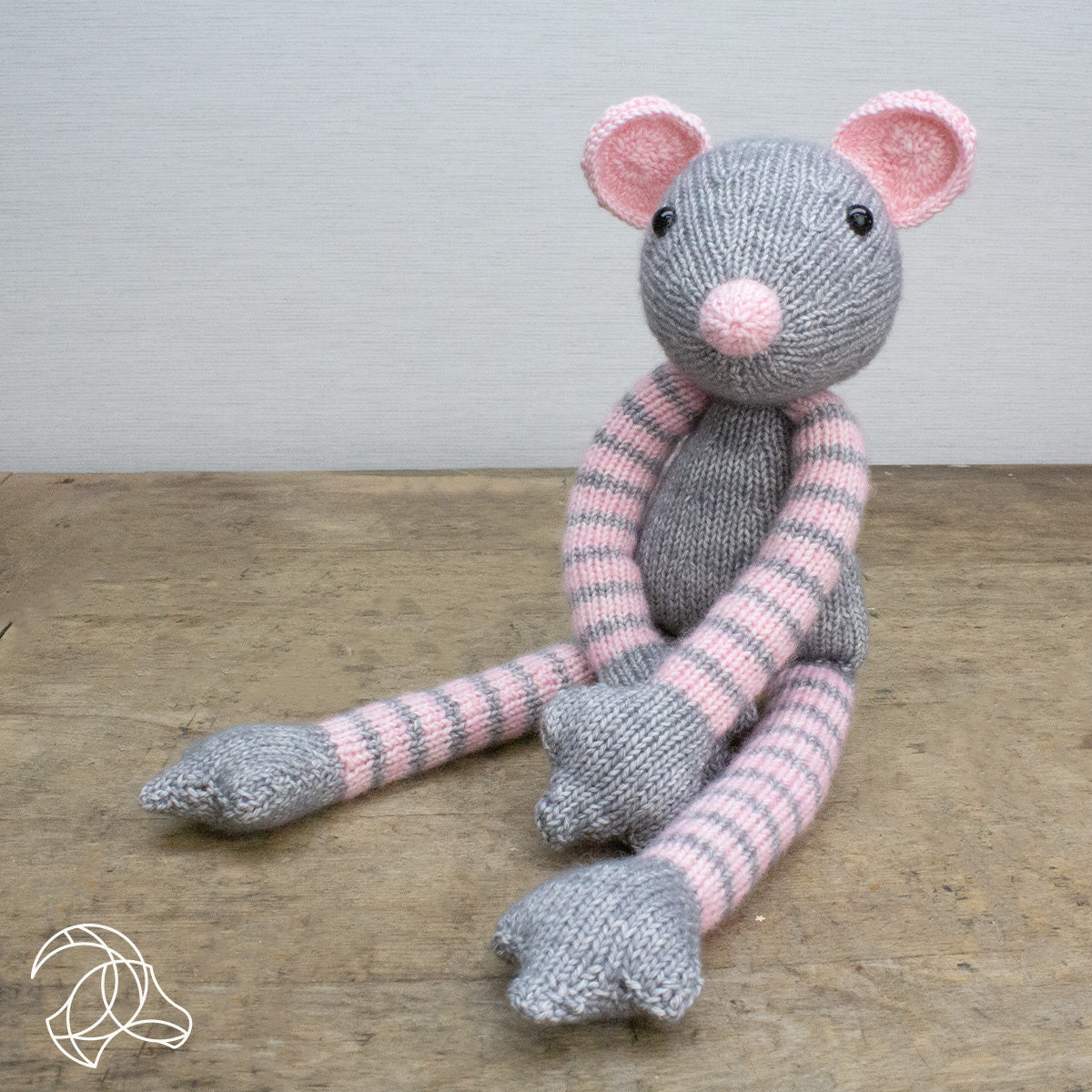 Esther the Mouse Knitting Kit