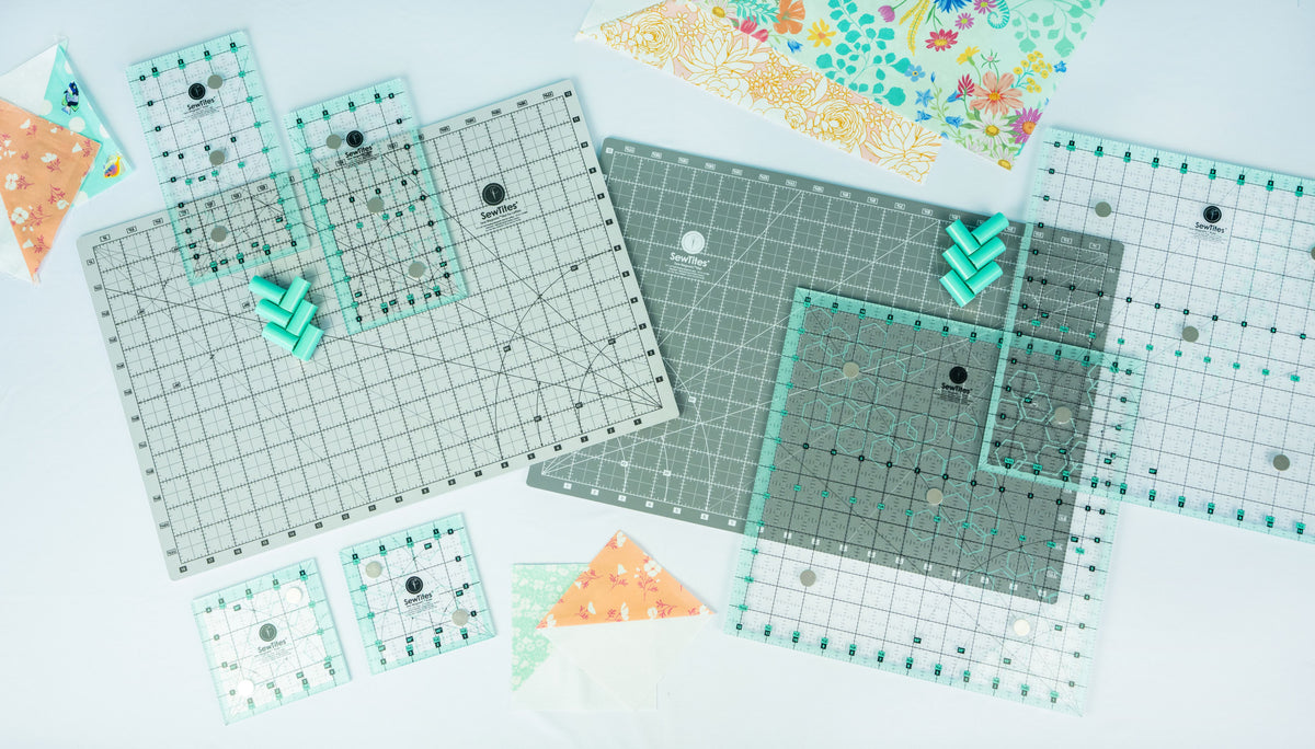 Sew Magnetic 12" x 18" Self-Healing Cutting Mat + 6 Boosters